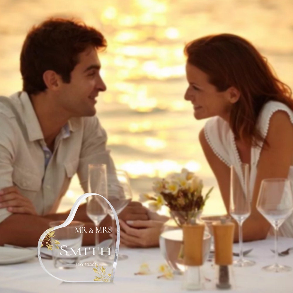 Personalized Heart Acrylic Block, Custom Mr & Mrs Acrylic Plate, Acrylic Heart Shape Stand, Wedding Anniversary Gift for Wife Couple