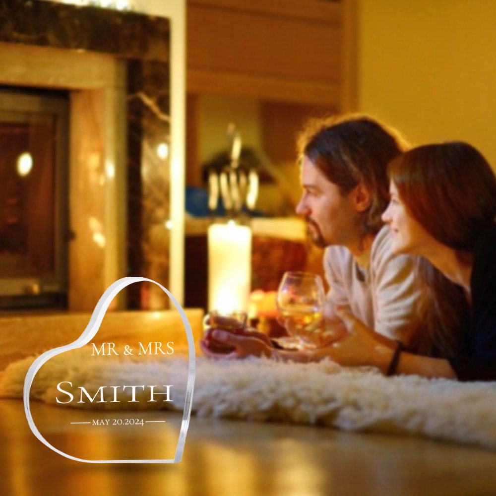 Personalized Heart Acrylic Block, Custom Mr & Mrs Acrylic Plate, Acrylic Heart Shape Stand, Wedding Anniversary Gift for Wife Couple